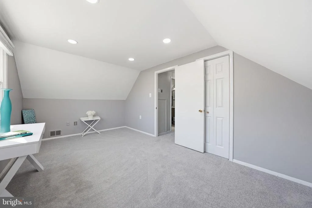 Photo of 12109 ROCKLEDGE DRIVE