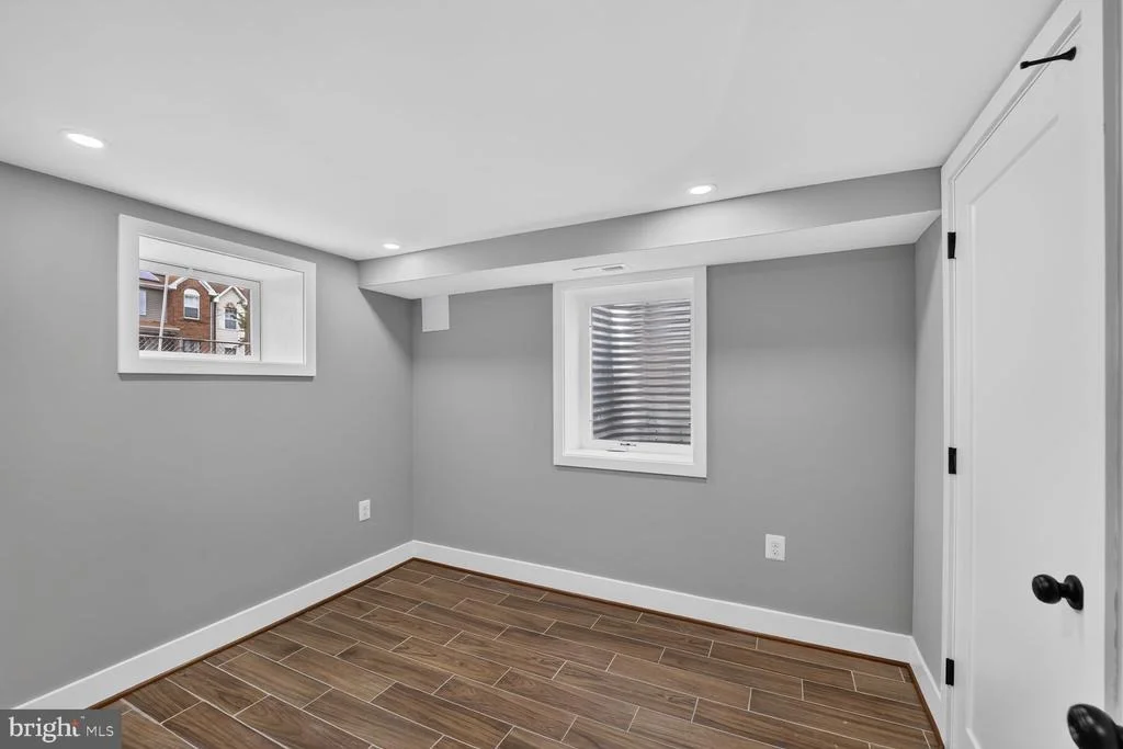 Photo of 1101 46TH PLACE SE