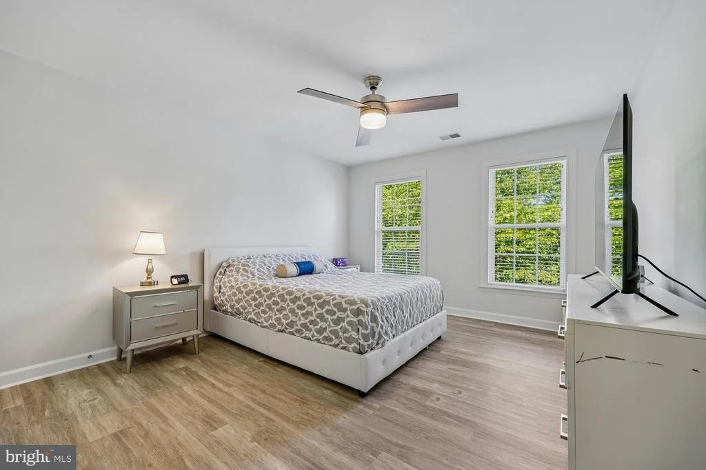Photo of 503 GLENBROOK DRIVE