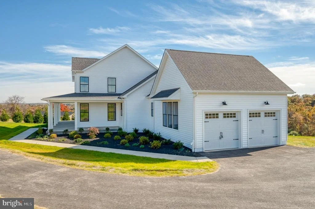 Photo of 2527A FOURLEAF DRIVE