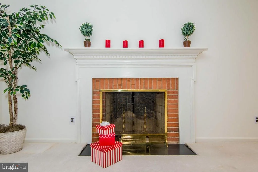 Photo of 7110 DEVONSHIRE ROAD