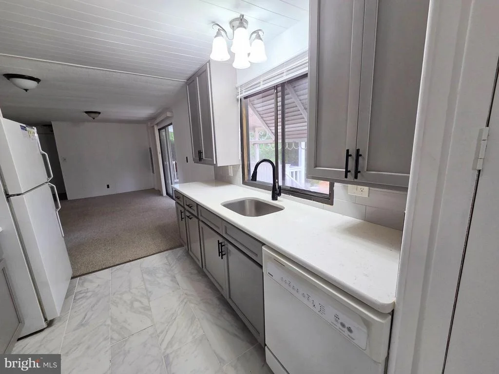 Photo of 5 SUSAN DRIVE