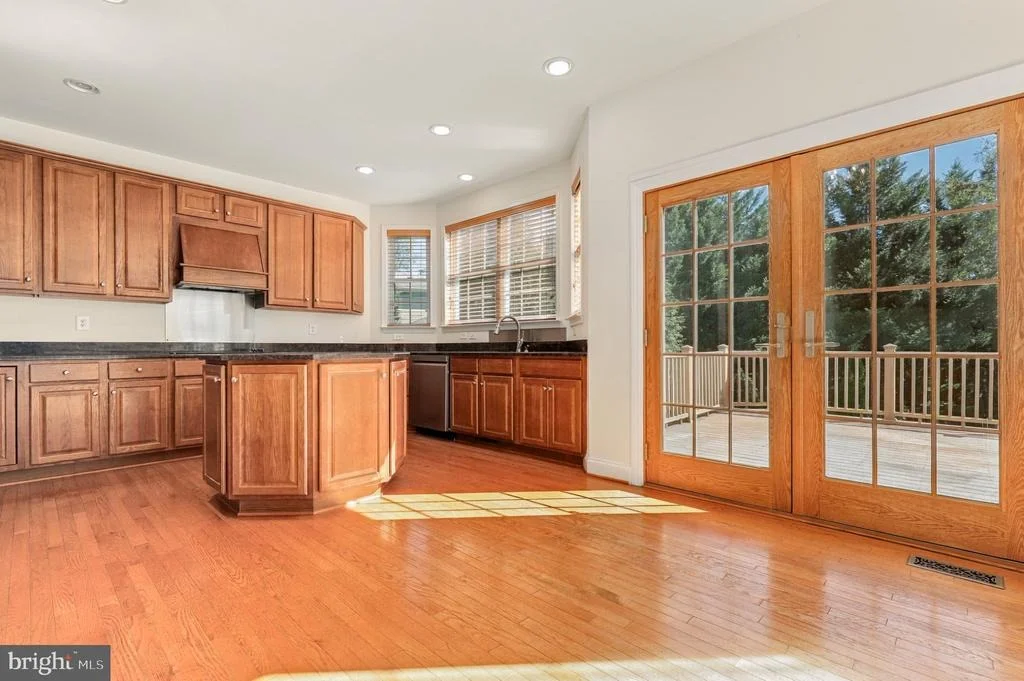 Photo of 6152 MONTGOMERY ROAD