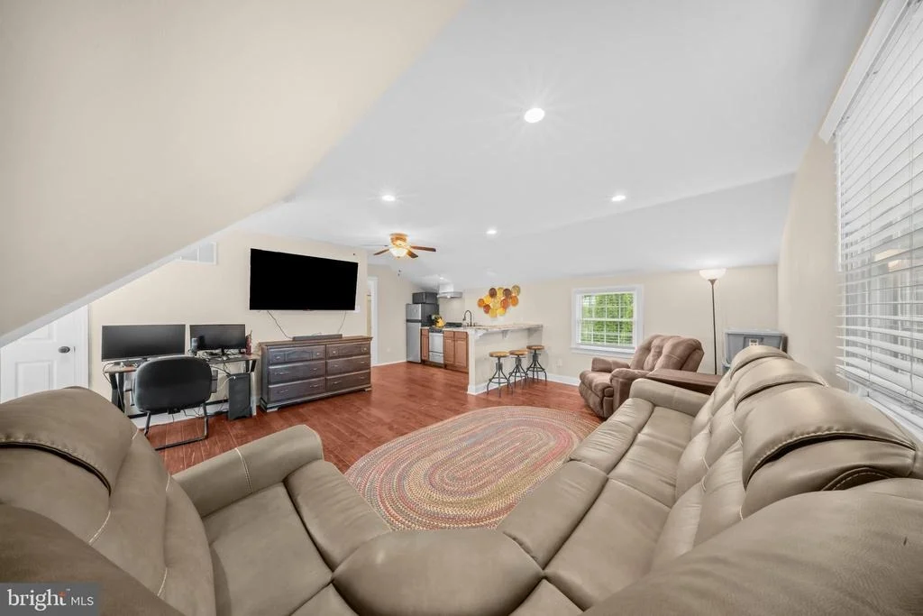 Photo of 4 COPPERLEAF COURT
