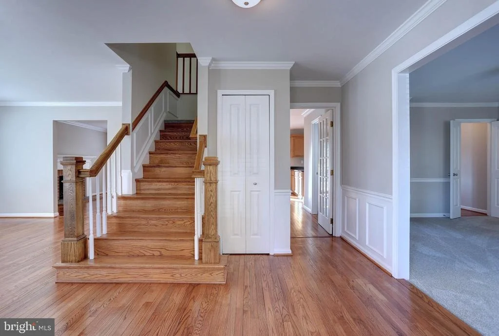 Photo of 8278 LEISHEAR ROAD
