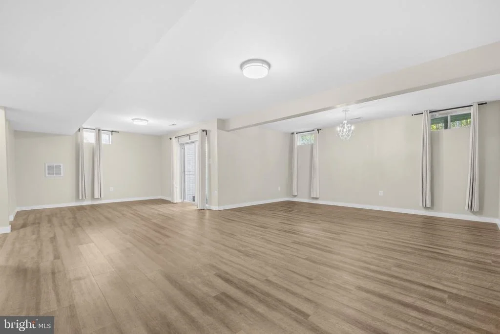 Photo of 5959 LYCEUM LANE