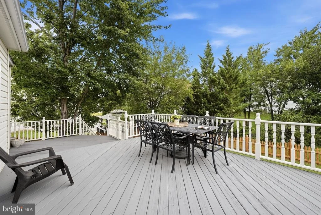 Photo of 44028 TAVERN DRIVE
