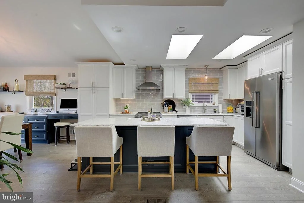 Photo of 1164 OAK VIEW DRIVE