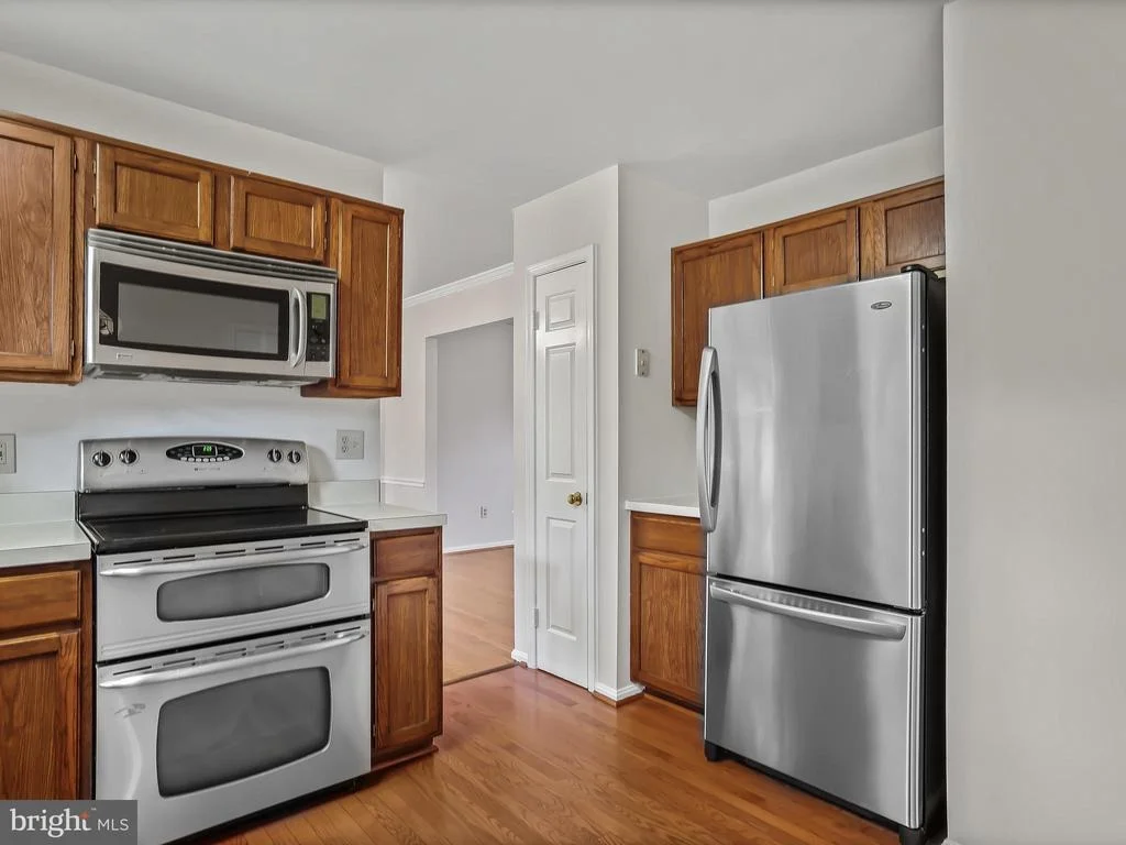 Photo of 18712 ROLLING ACRES WAY
