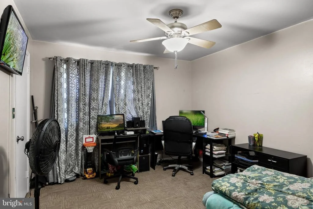 Photo of 318 HIALEAH DRIVE