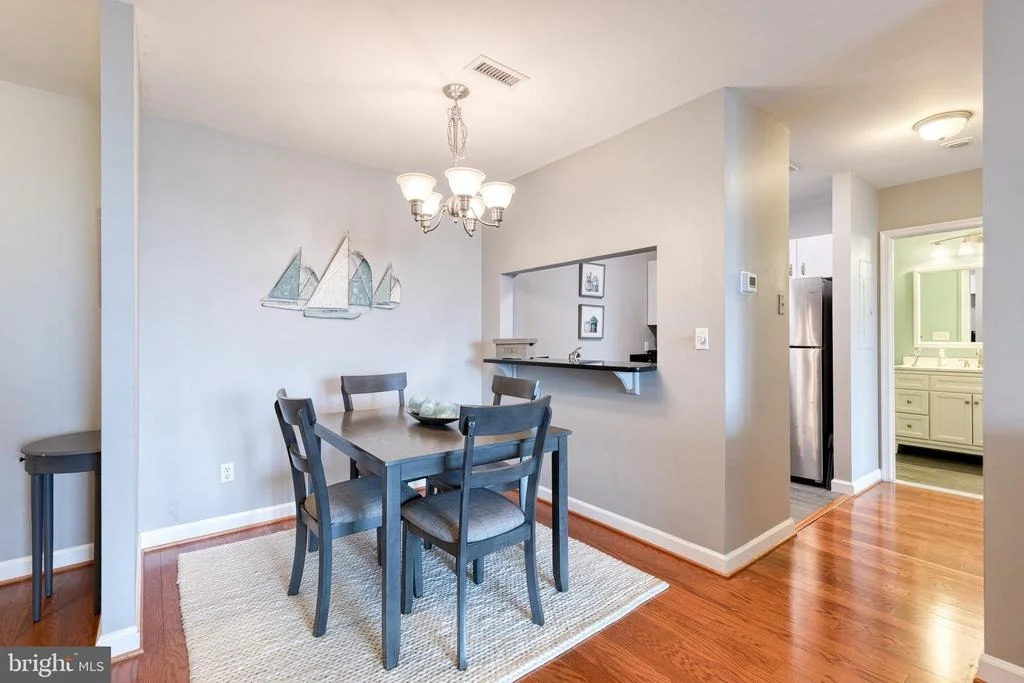 Photo of Unit 305 at 100 HARBORVIEW DRIVE