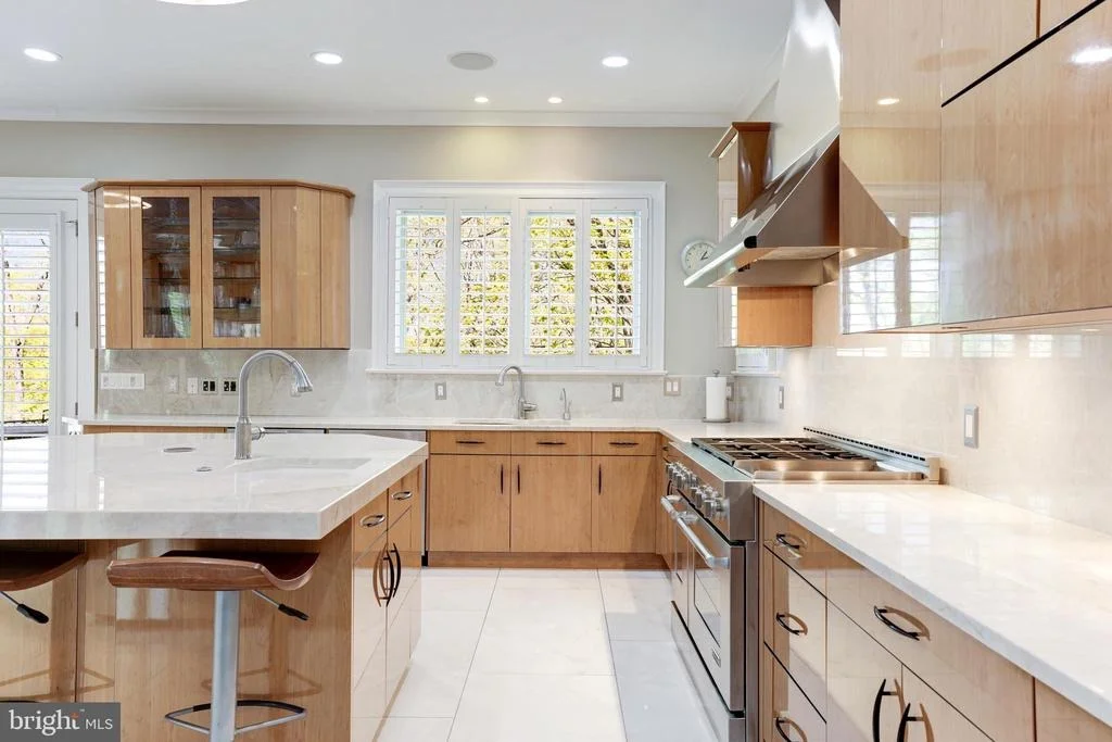 Photo of 658 LIVE OAK DRIVE