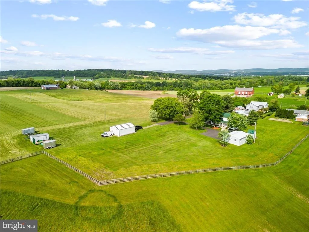 Photo of 4501 BAKER VALLEY ROAD