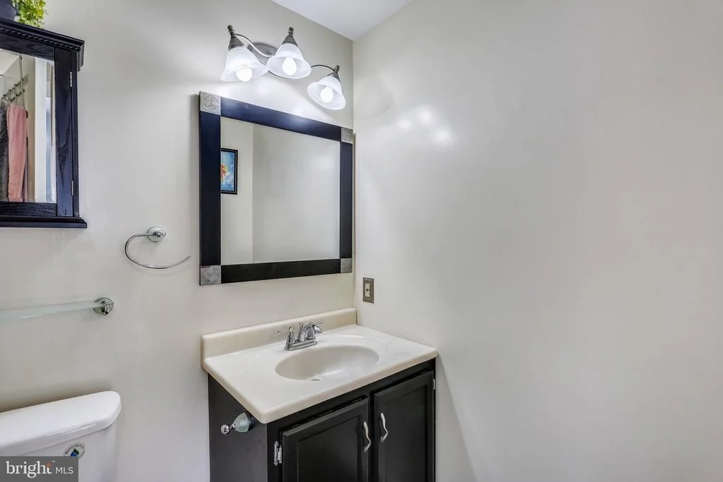 Photo of 915 POINTER RIDGE DRIVE