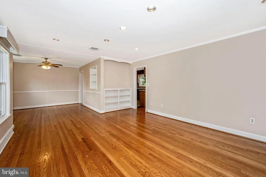 Photo of 25805 RIDGE ROAD