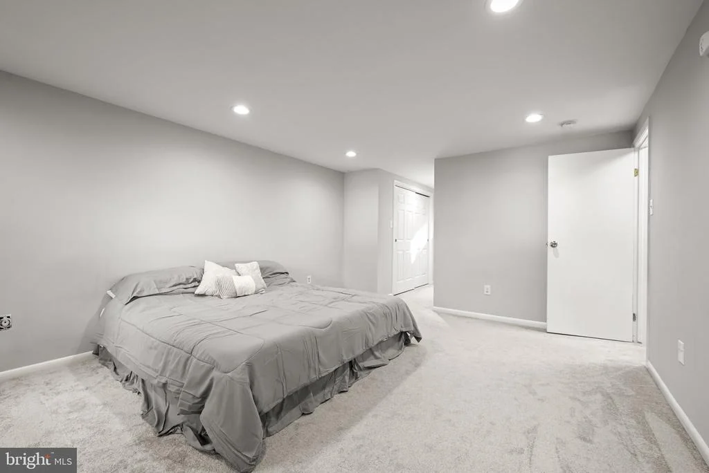 Photo of 5428 HIGH TOR HILL