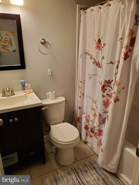 Photo of 6111 DEN LEE DRIVE