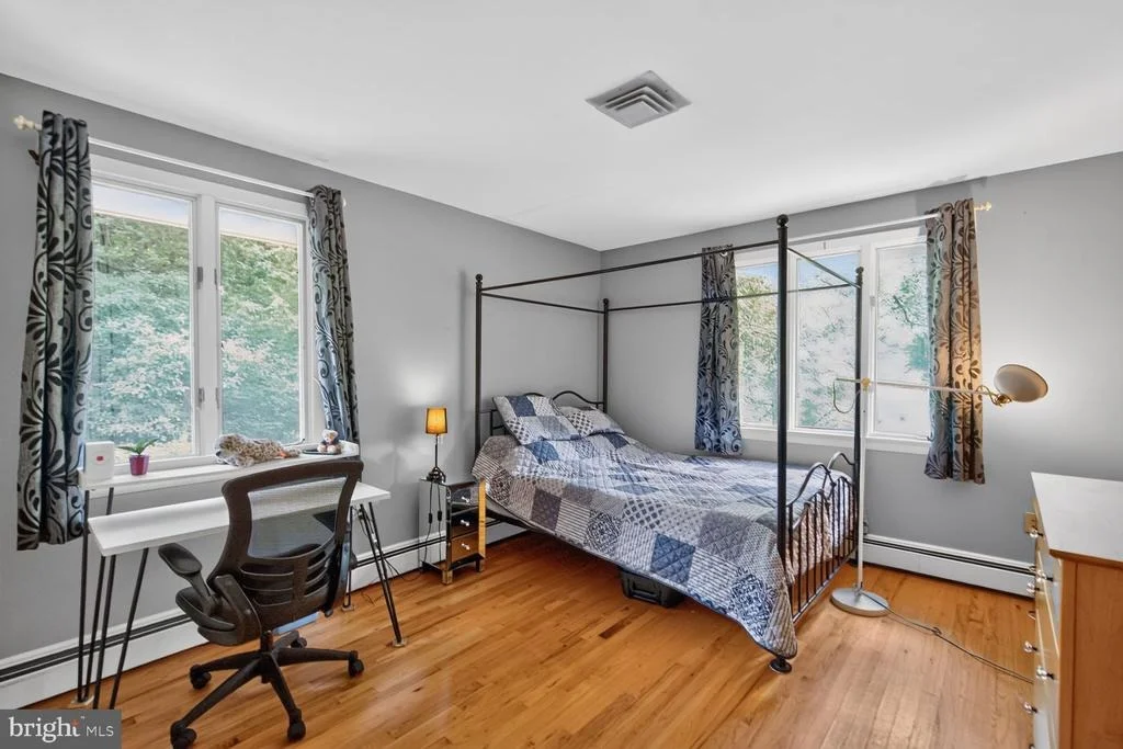 Photo of 1118 ORCHARD WAY