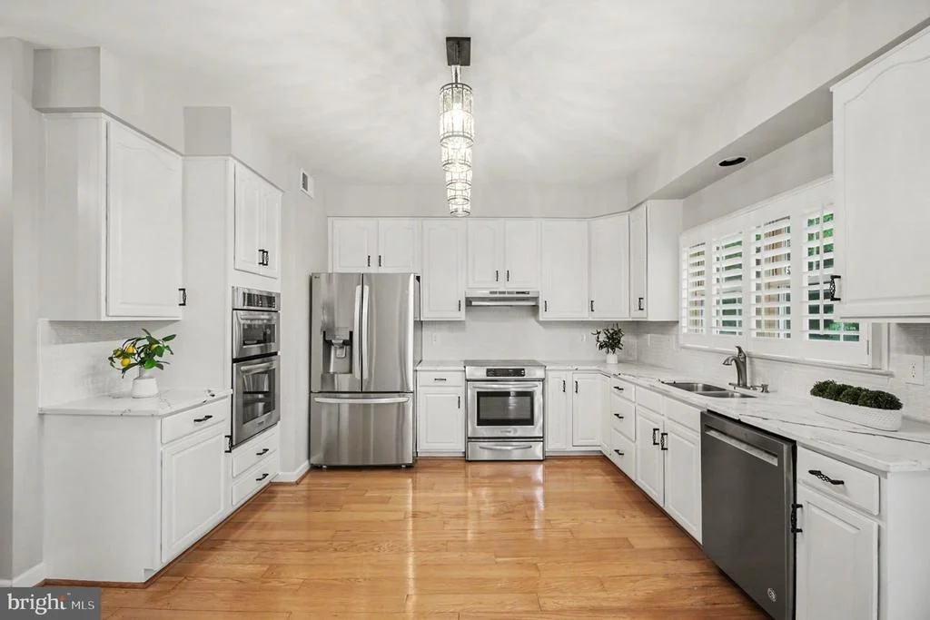 Photo of 7182 BREWSTER LANE