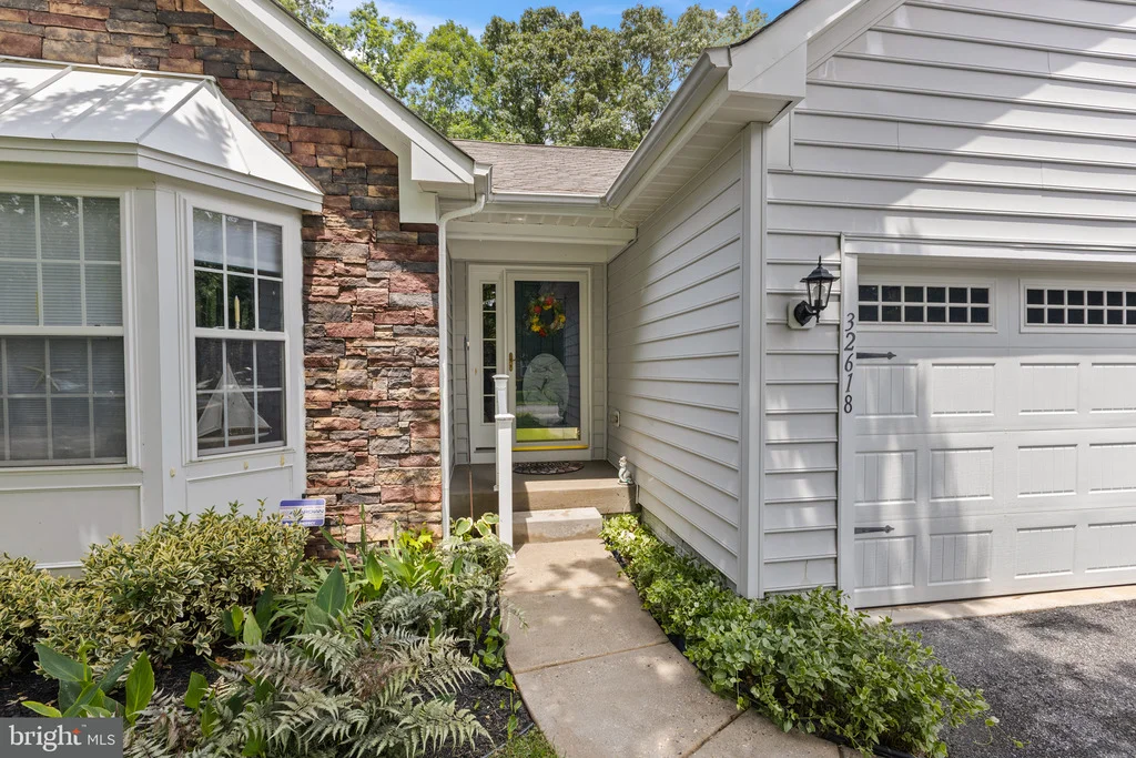 Photo of 32618 SEAVIEW LOOP