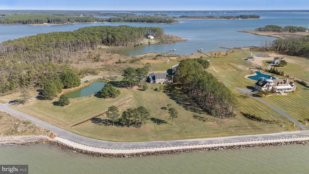 Photo of 5253 RAGGED POINT ROAD