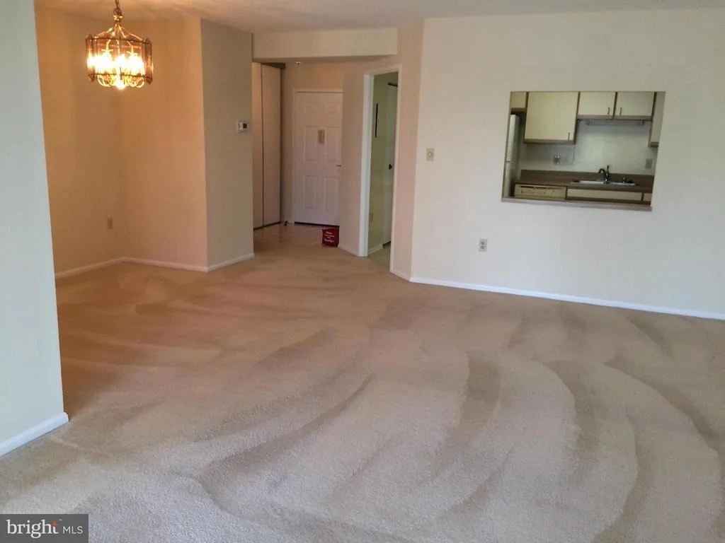 Photo of Unit 2809 at 15107 INTERLACHEN DRIVE