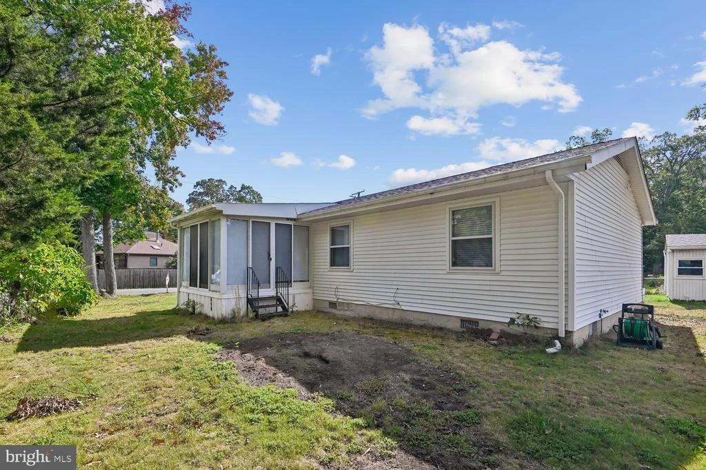 Photo of 4734 IDLEWILDE ROAD