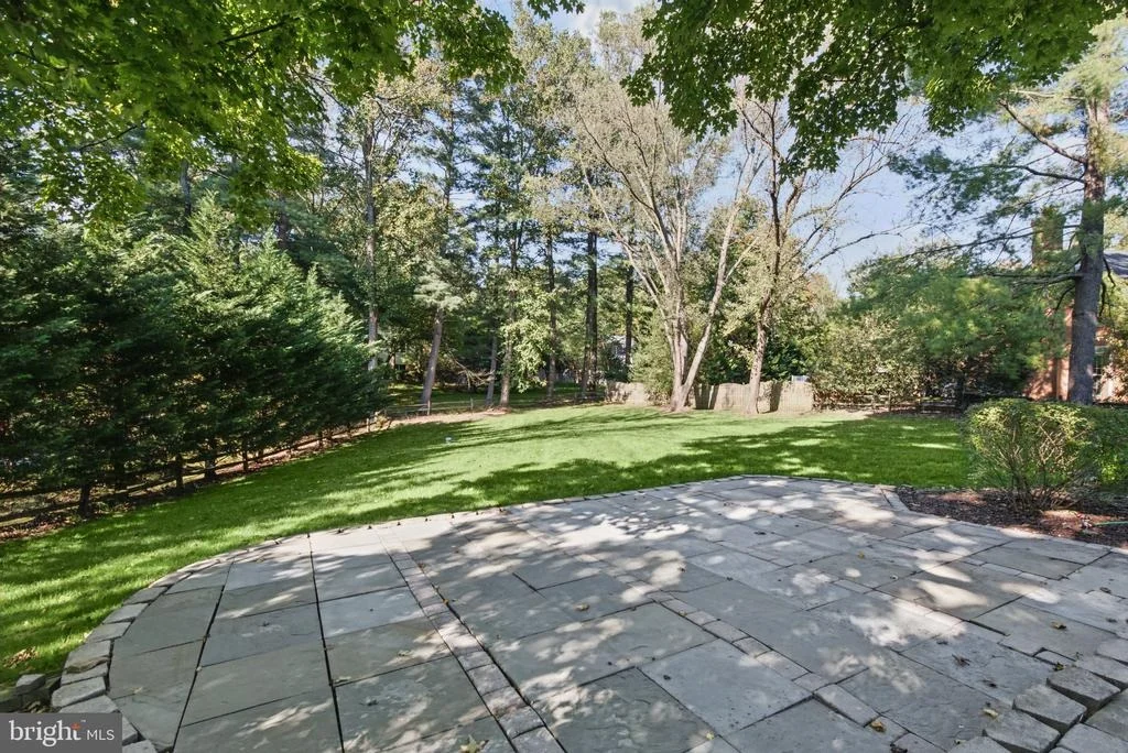 Photo of 9813 BROOKFORD ROAD
