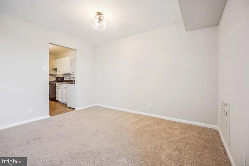 Photo of Unit 708 at 12001 OLD COLUMBIA PIKE