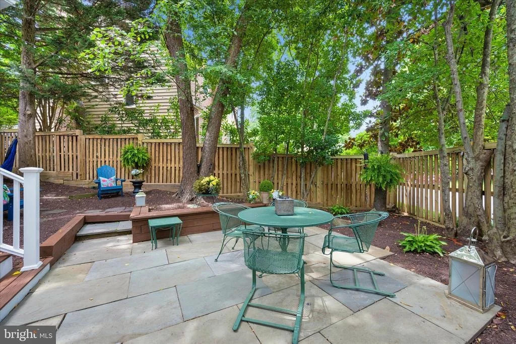 Photo of 8900 ELLSWORTH COURT