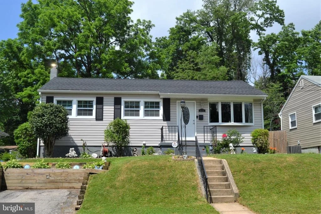 Photo of 617 LONGVIEW DRIVE