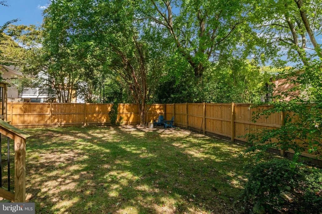 Photo of 237 CHATHAM LANE