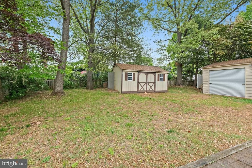 Photo of 970 HIGHPOINT DRIVE