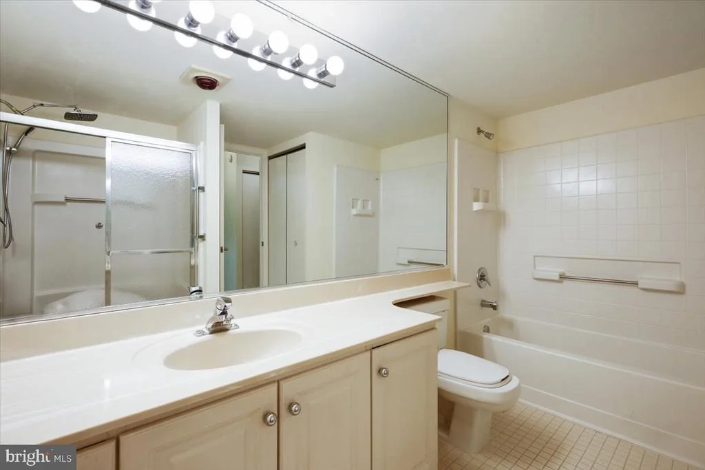 Photo of Unit 314 at 14809 PENNFIELD CIRCLE