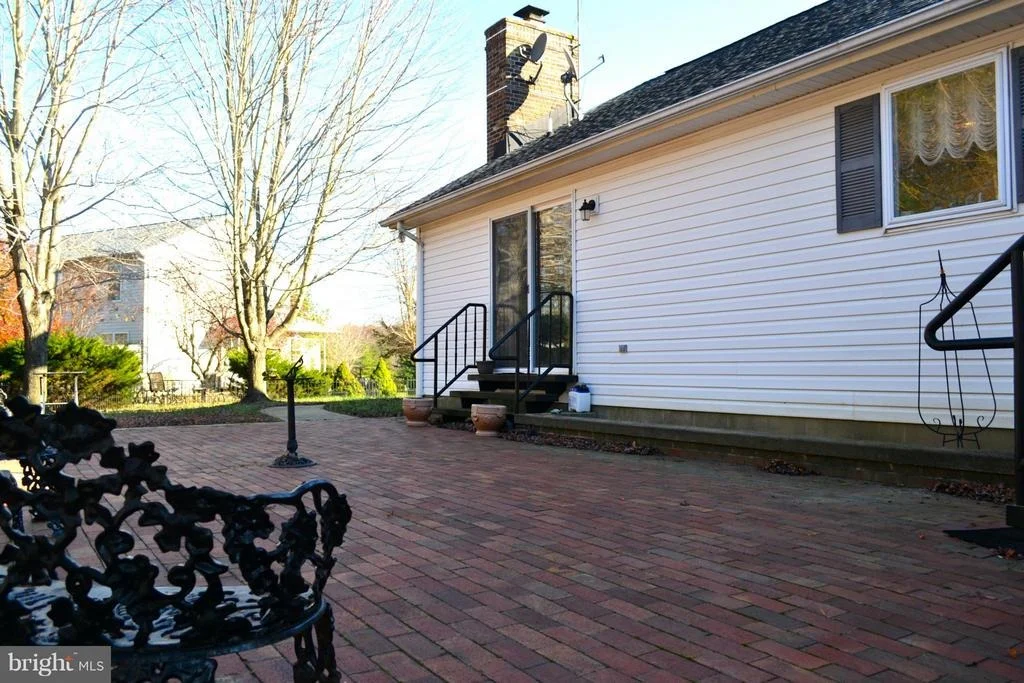 Photo of 25 W END BOULEVARD