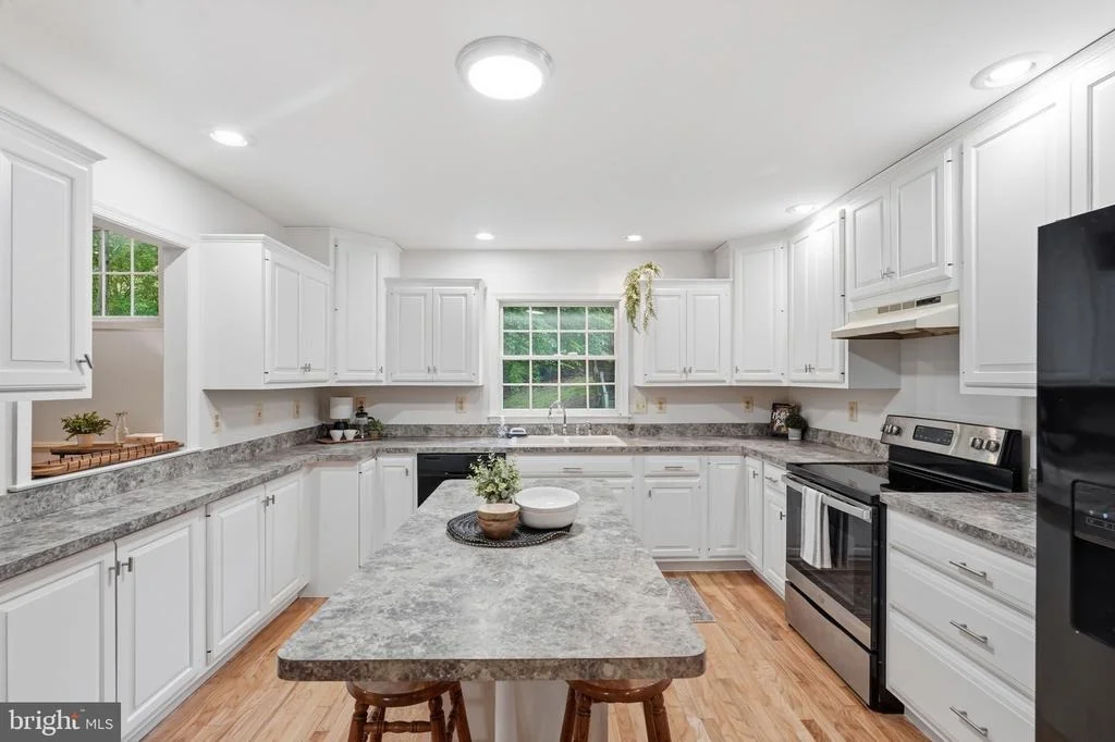 Photo of 616 HICKORY CIRCLE