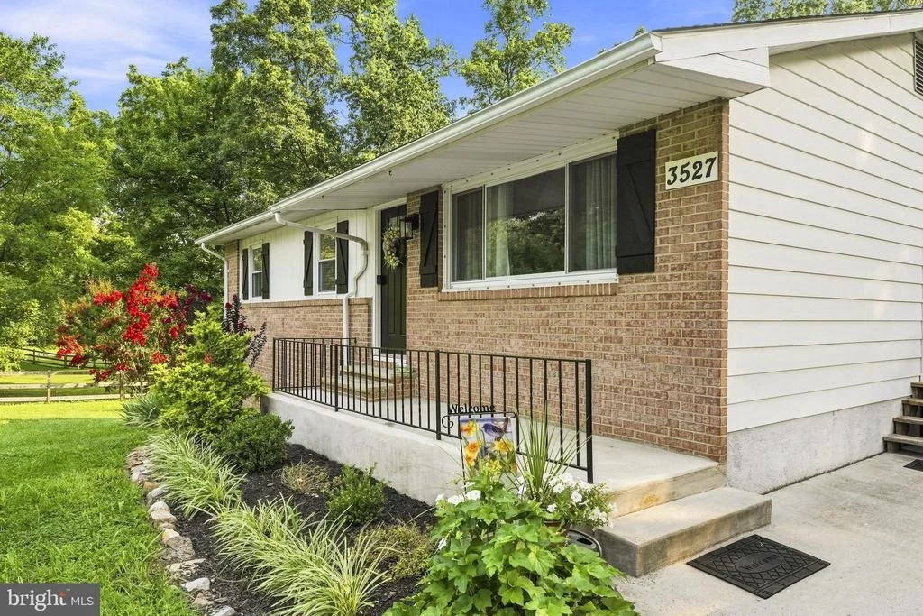 Photo of 3527 HOOPER ROAD
