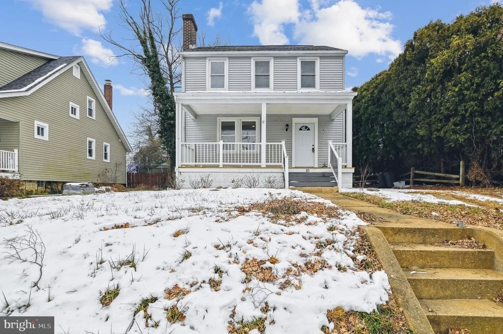 Photo of 10 HILLSIDE ROAD