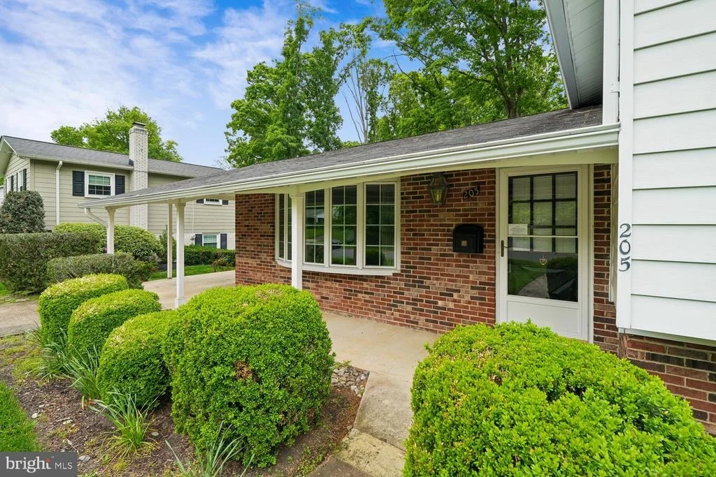 Photo of 205 TULIP DRIVE