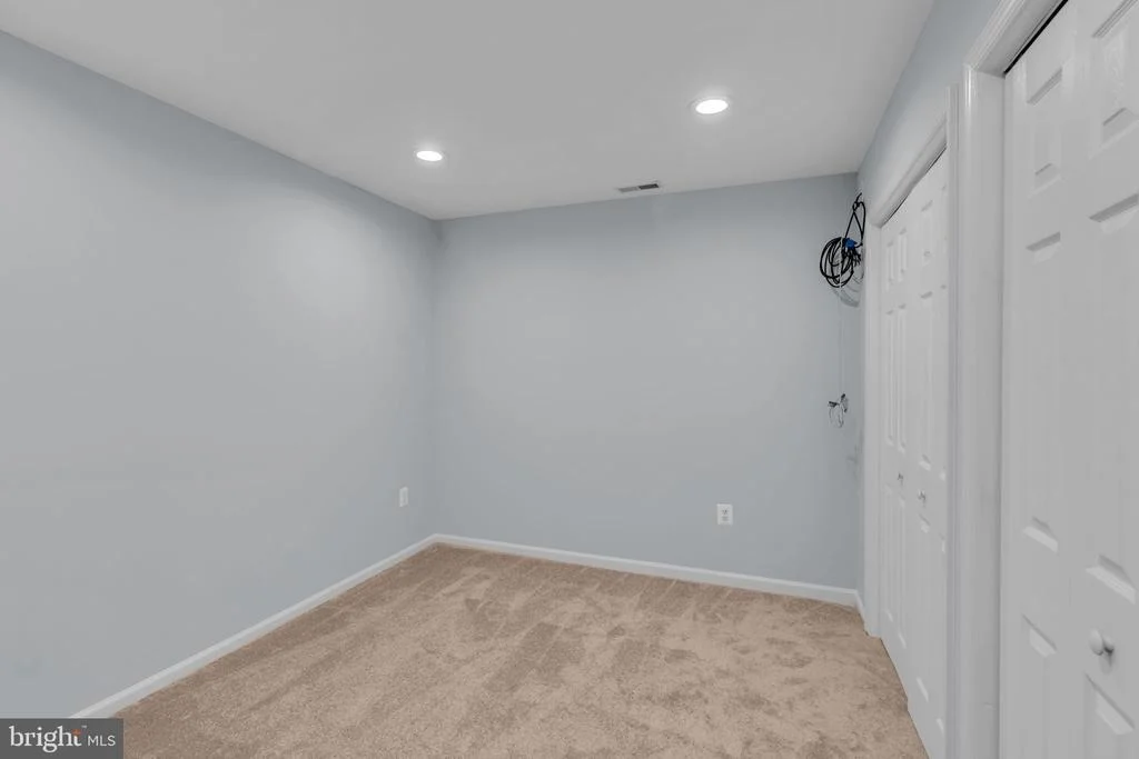 Photo of 43553 DEMPSEY LANE