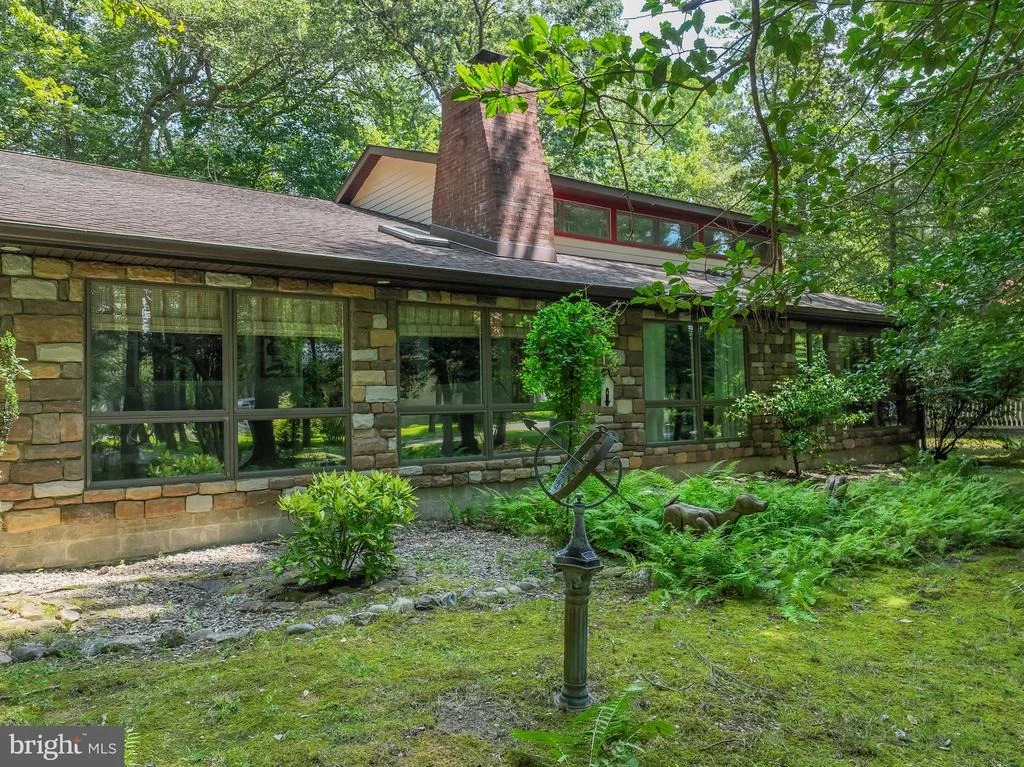 Photo of 39 N PRIMROSE LANE