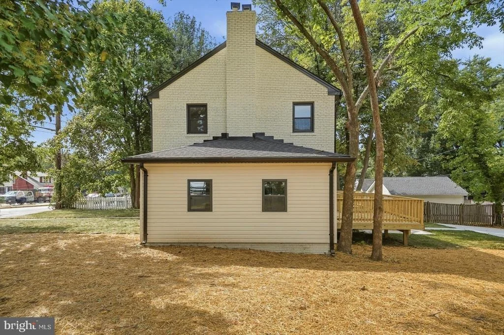 Photo of 9424 COLESVILLE ROAD
