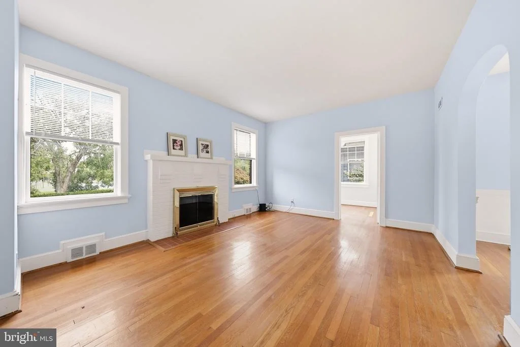 Photo of 408 CARROLL PARKWAY