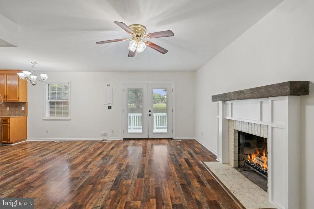 Photo of 2309 MAPLEWOOD DRIVE