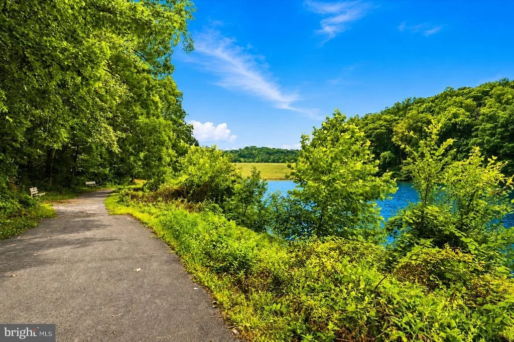 Photo of 5904 MUNCASTER MILL ROAD