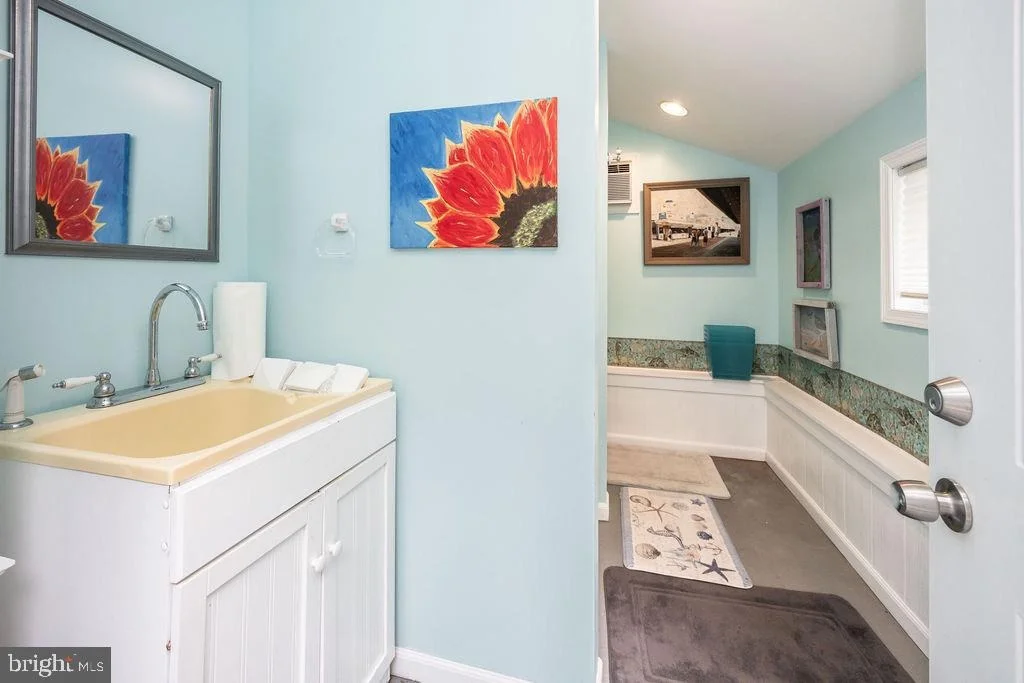 Photo of 8928 LYNCH DRIVE