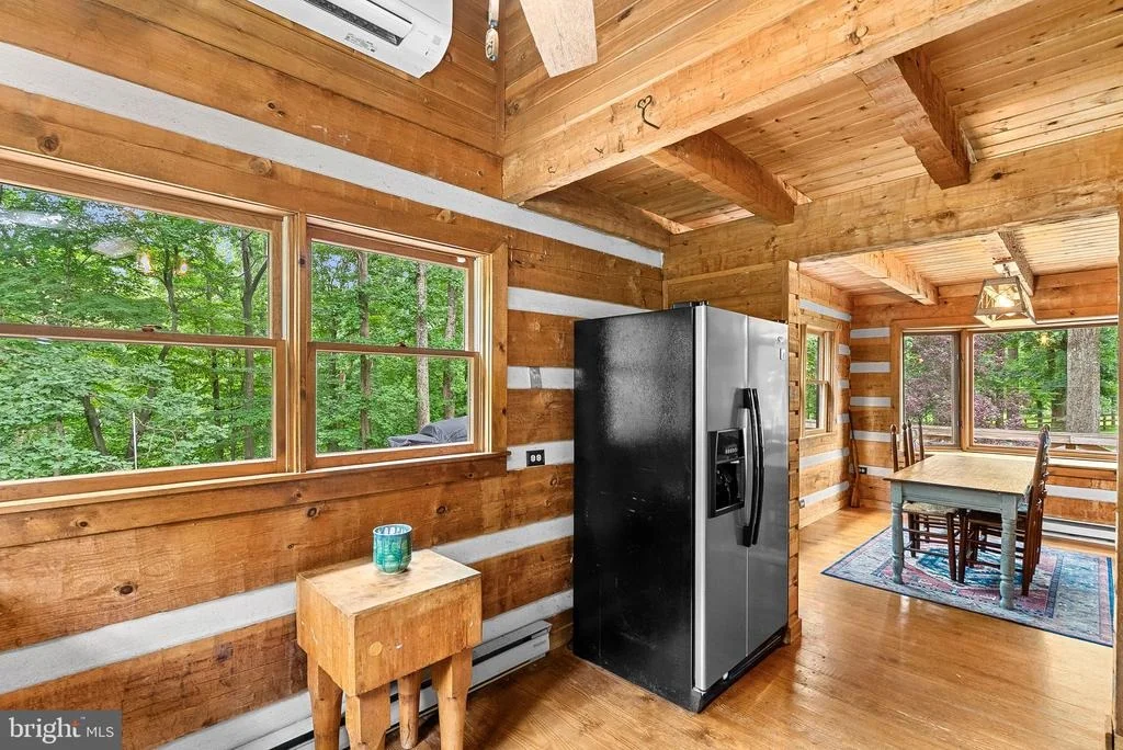 Photo of 1263 FROGTOWN ROAD