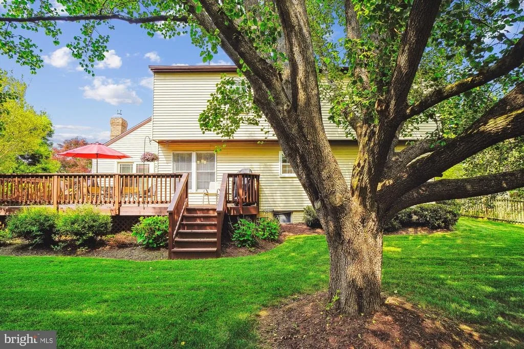 Photo of 604 AVON SQUARE COURT