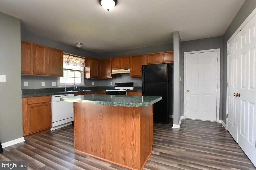 Photo of 6122 THREE CEDARS LANE