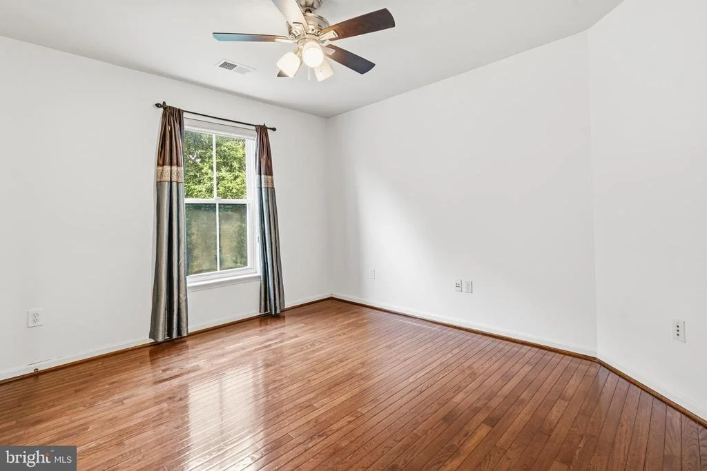 Photo of 22409 BROOK POINT WAY